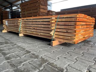 Ca. 60x Douglas Planken Fijnbezaagd, 18x200mm, lengte 500cm